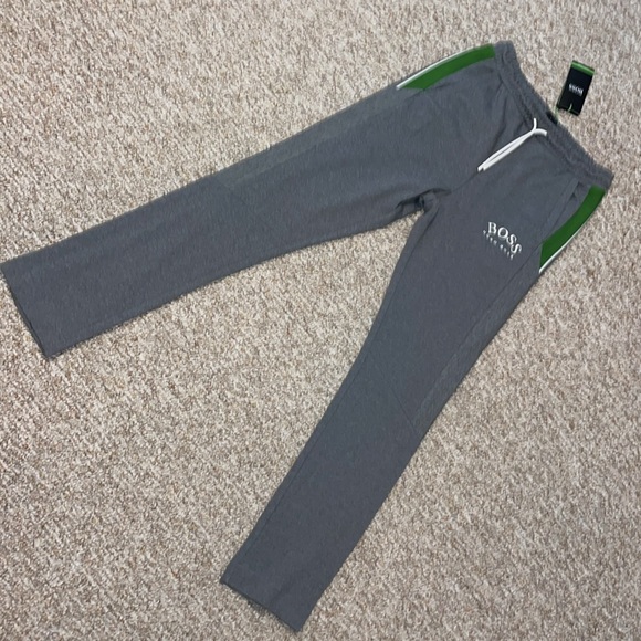 Hugo Boss NWT Grey Mens Sweatpants Size Small - Picture 2 of 6